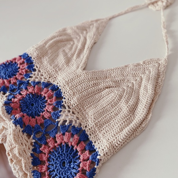 Crochet Halter V-Neck Summer Tank Top - Picture 5 of 5
